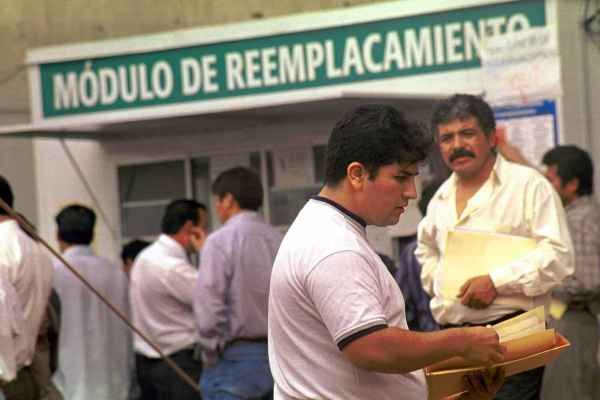 Reemplacamiento en el Edomex es el error de Morena que le da vida a los demás partidos