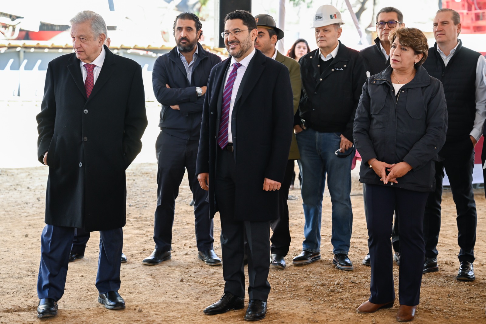 AMLO, Delfina Gómez y Martí Batres supervisan obra del Tren Interurbano México-Toluca, otra vez