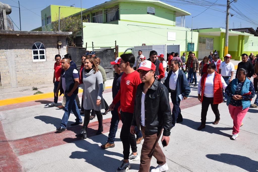 Rehabilitan callejón en San Mateo Atenco