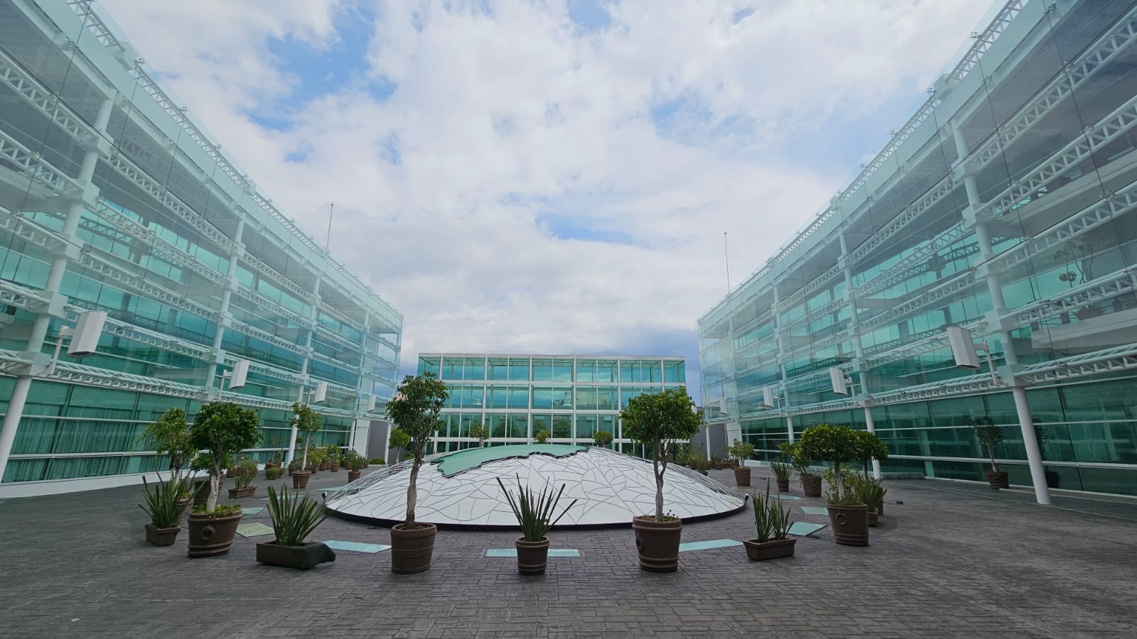 Patio interior del IEEM