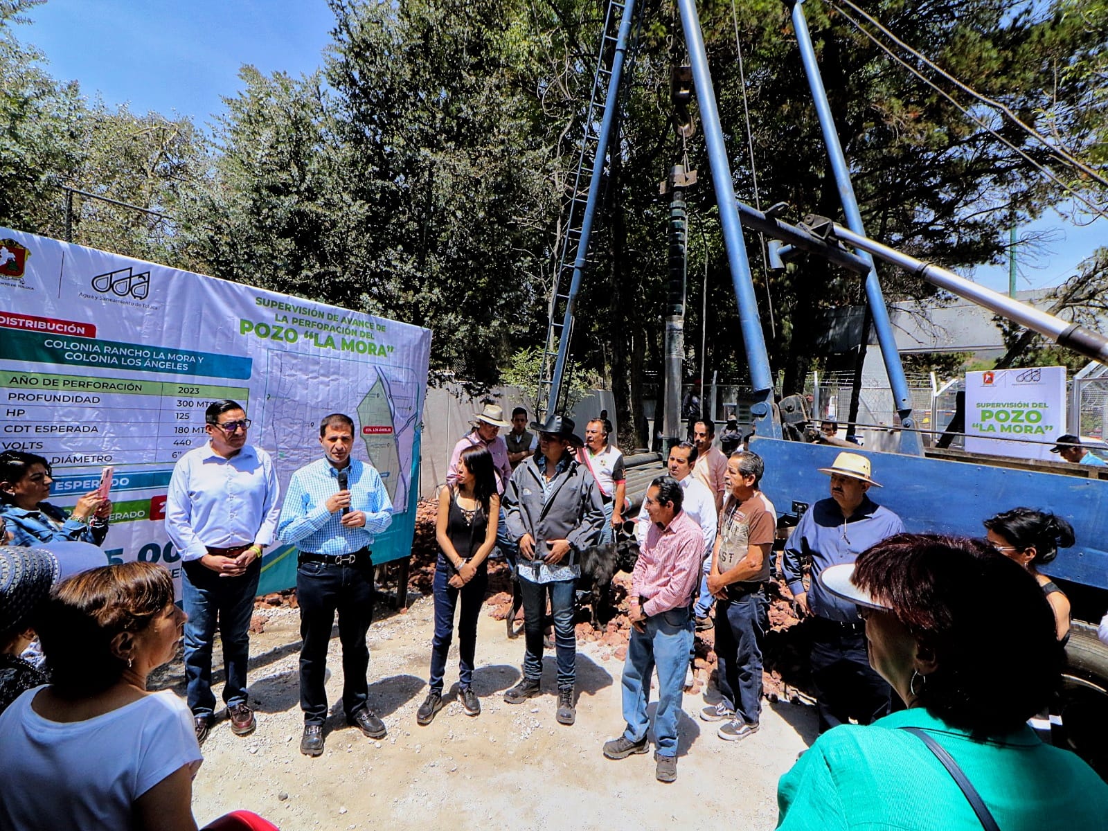 Juan Maccise supervisó avances en el pozo "La Mora" de Toluca