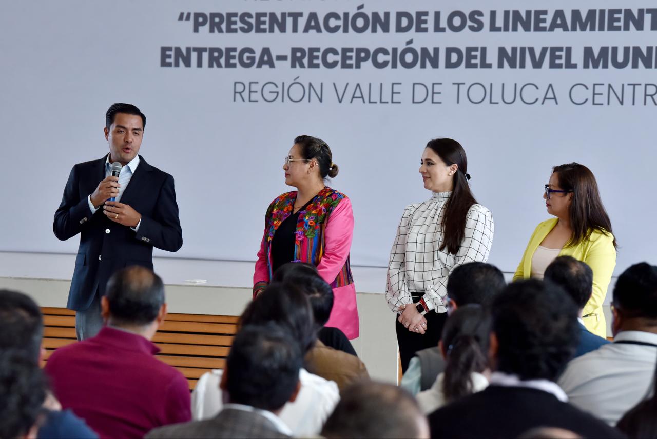 Clausuran taller entrega-recepción en Almoloya de Juárez