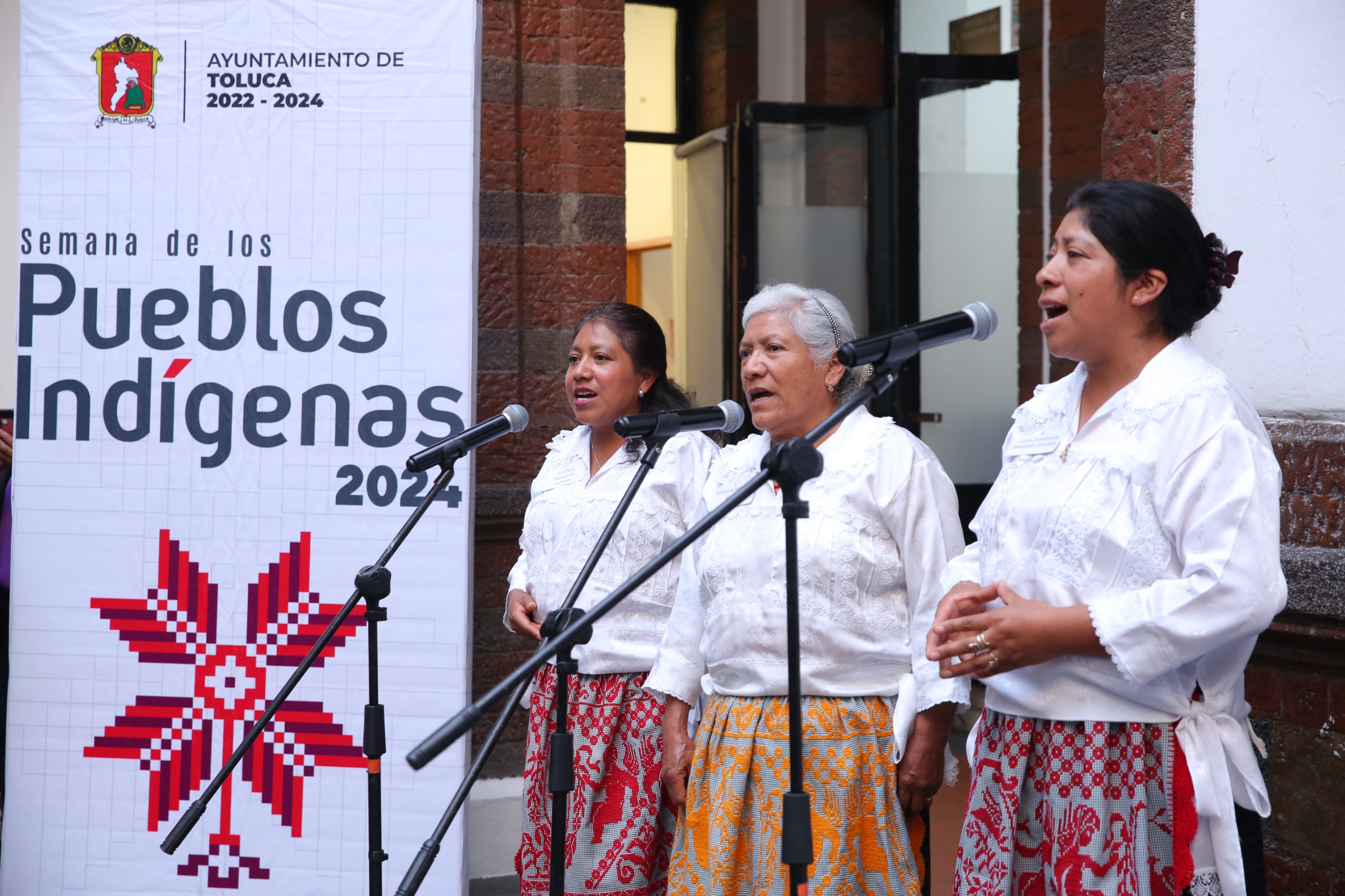 Toluca celebra a los pueblos indígenas con muestra otomí