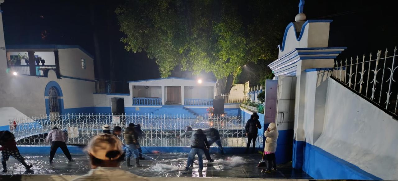 Almoloya de Juárez enfrenta inundación en Ojo de Agua