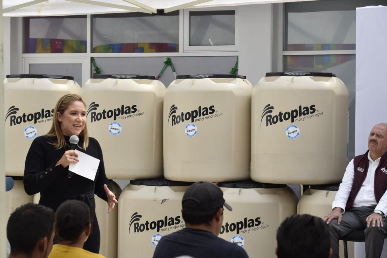 50 familias de San Mateo Atenco ahora tienen una forma segura de almacenar agua.