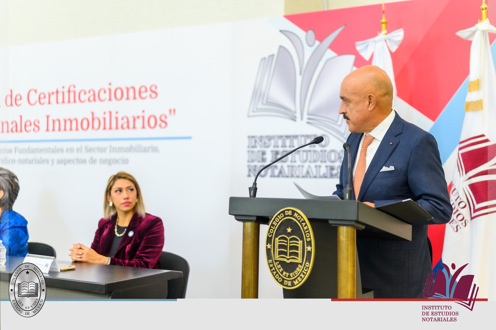 El Colegio de Notarios del Estado de México entrega 241 certificados