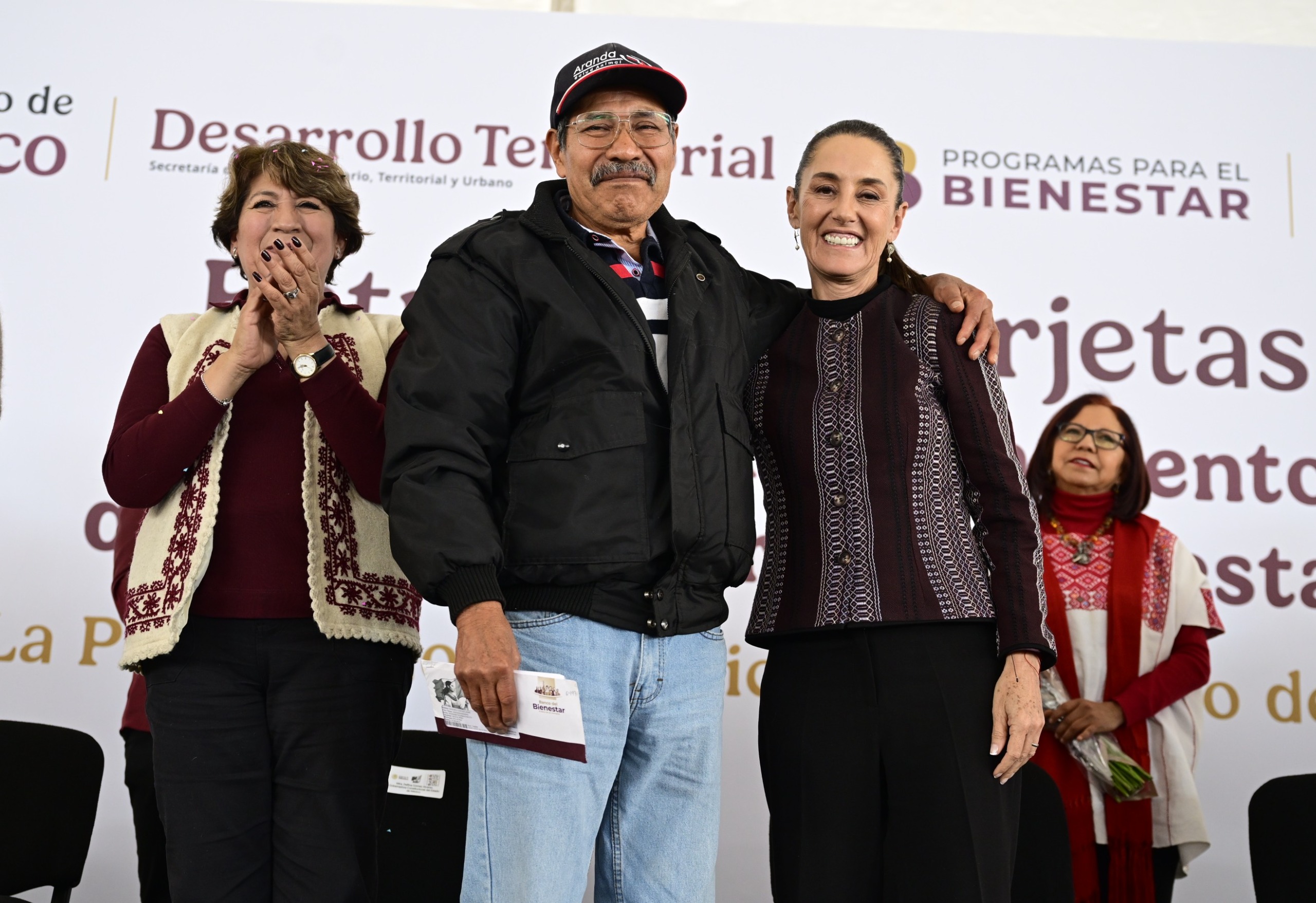 Sheinbaum y Delfina lanzan plan de vivienda en Edoméx