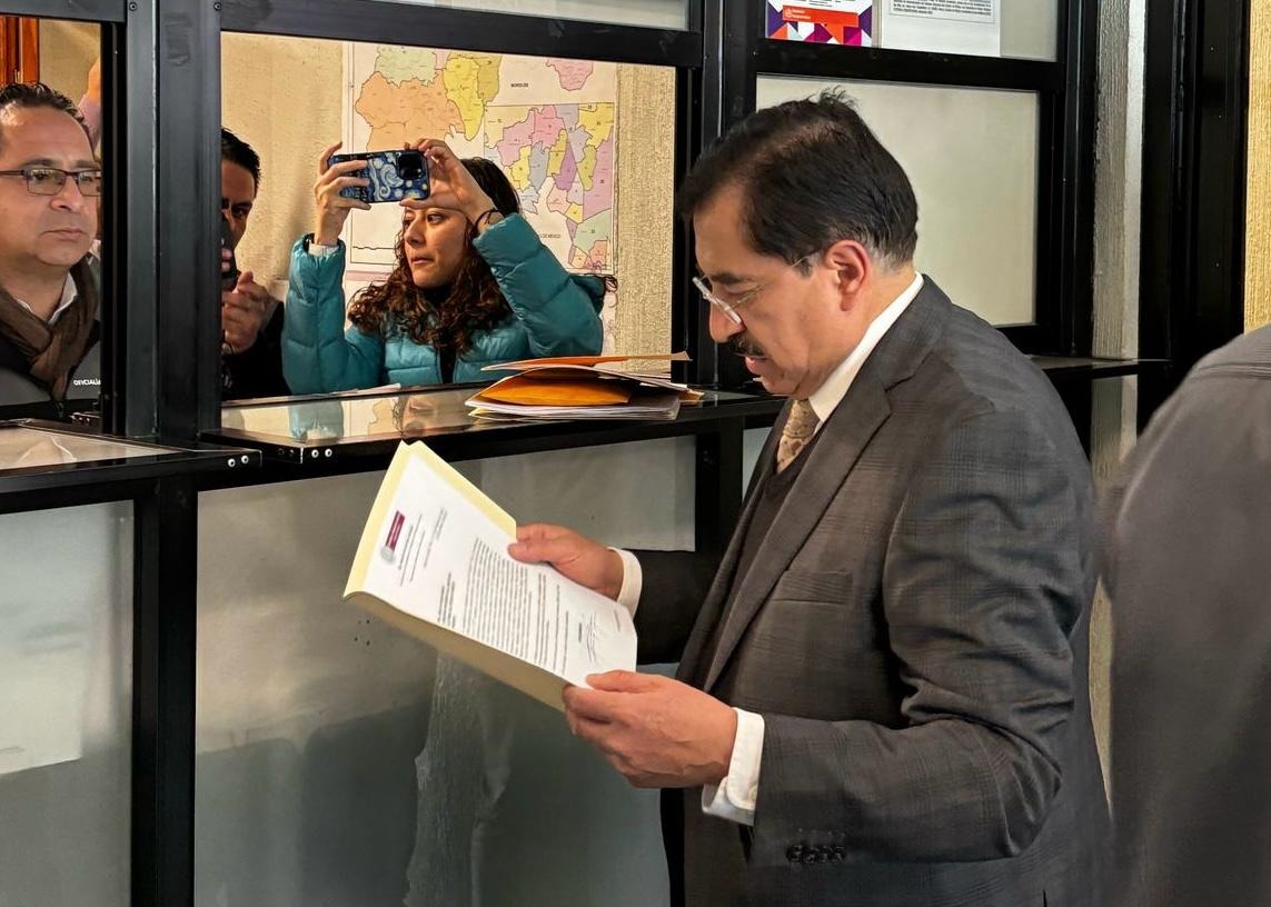 Congreso del Edoméx entrega listados para elección de jueces y magistrados