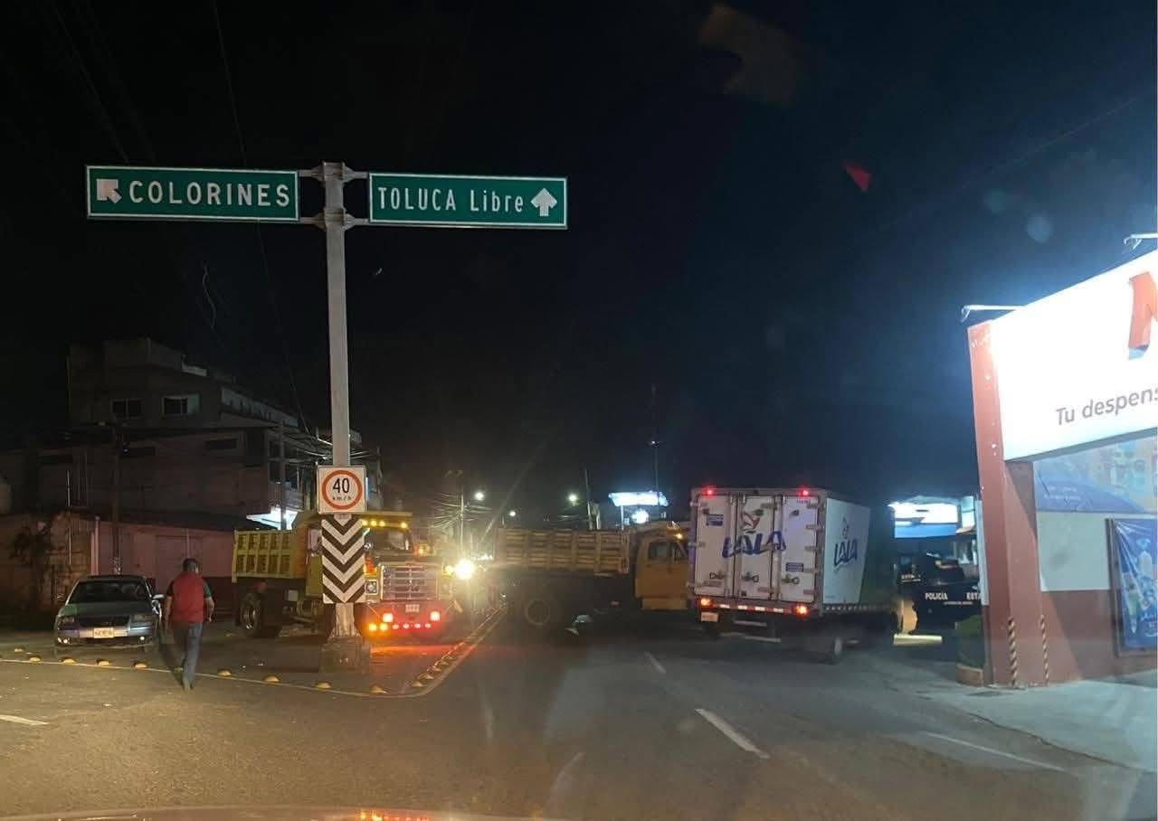 Bloqueo en Valle de Bravo por operativo policial