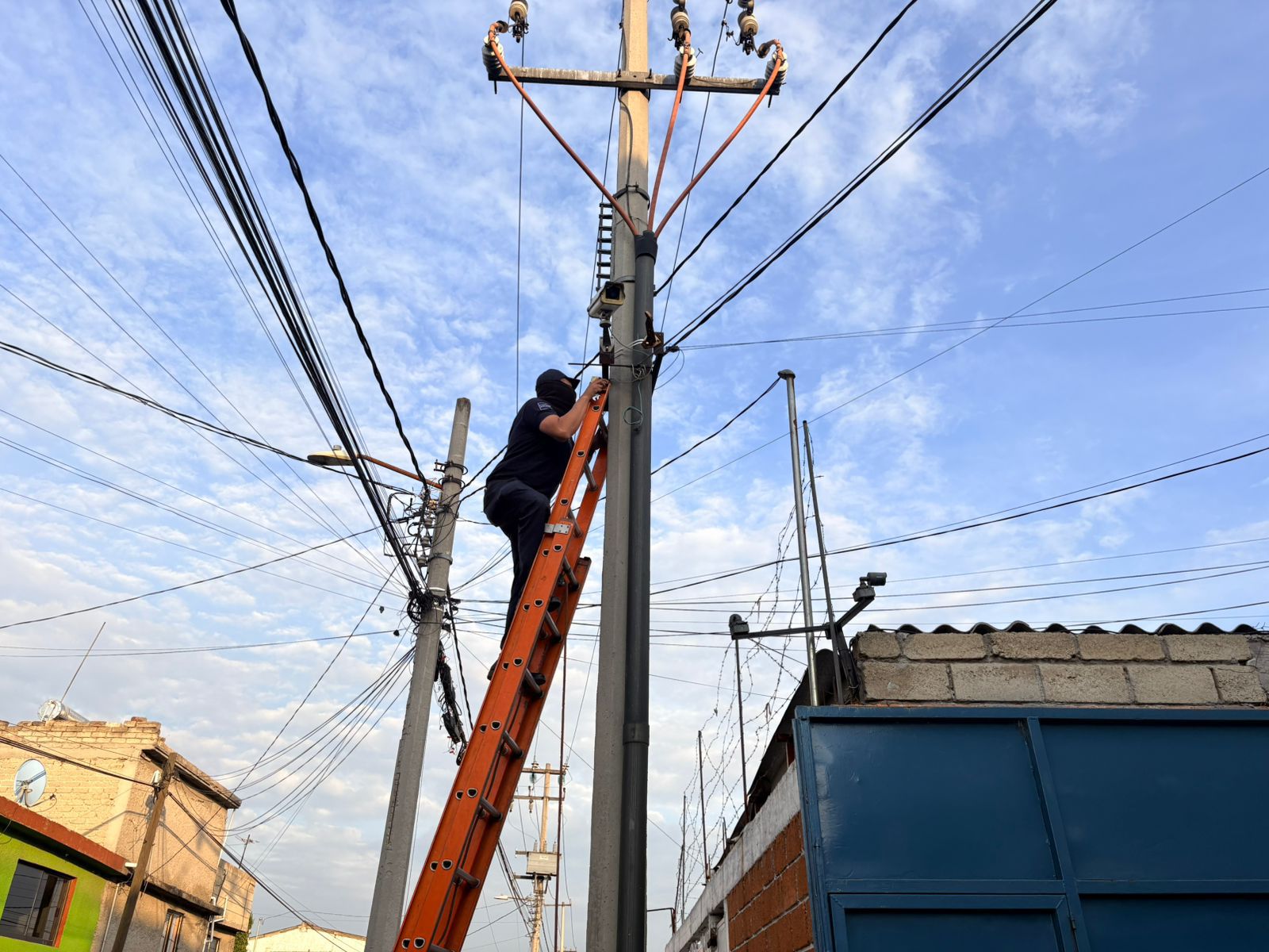 San Mateo Atenco retira cámaras ilegales y exponen monitoreo irregular