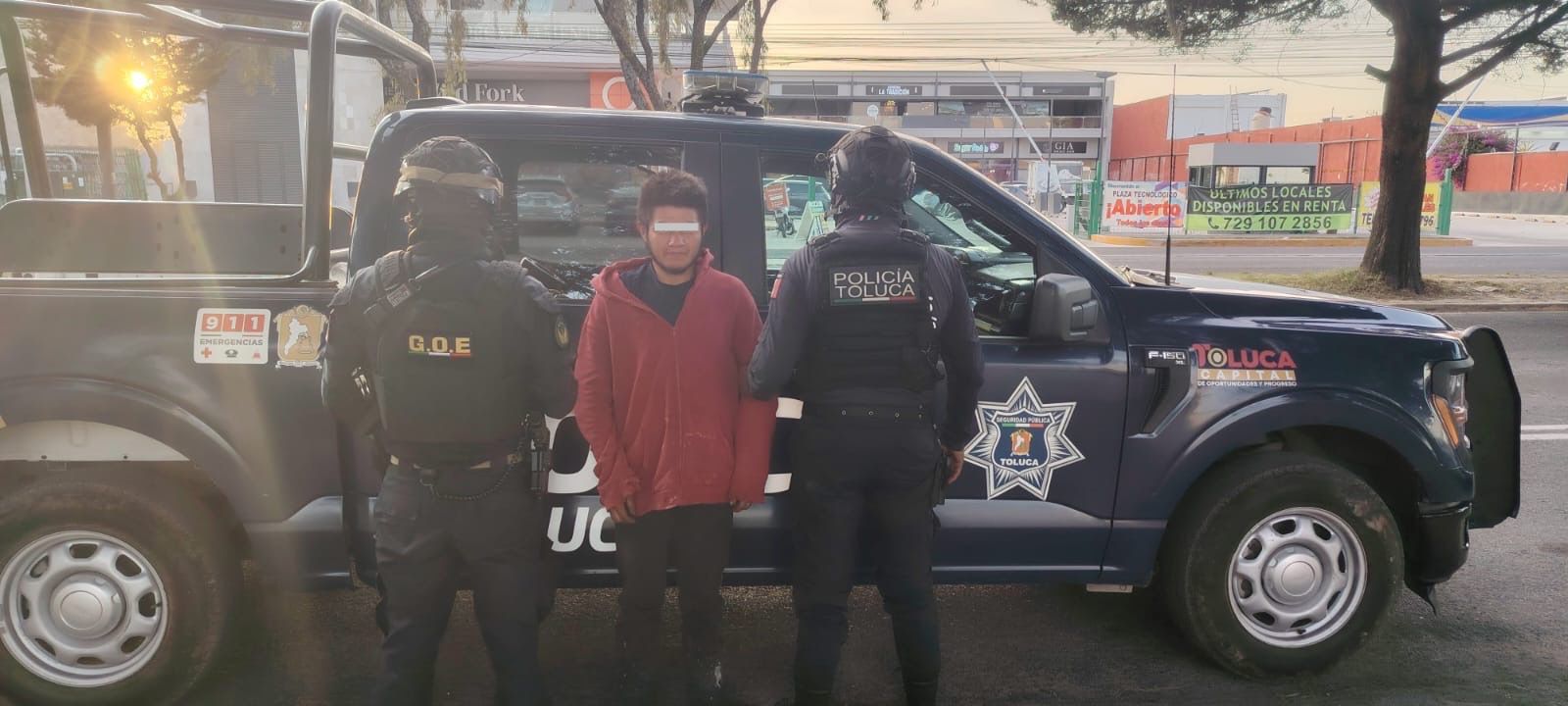Policía de Toluca detiene a dos presuntos implicados