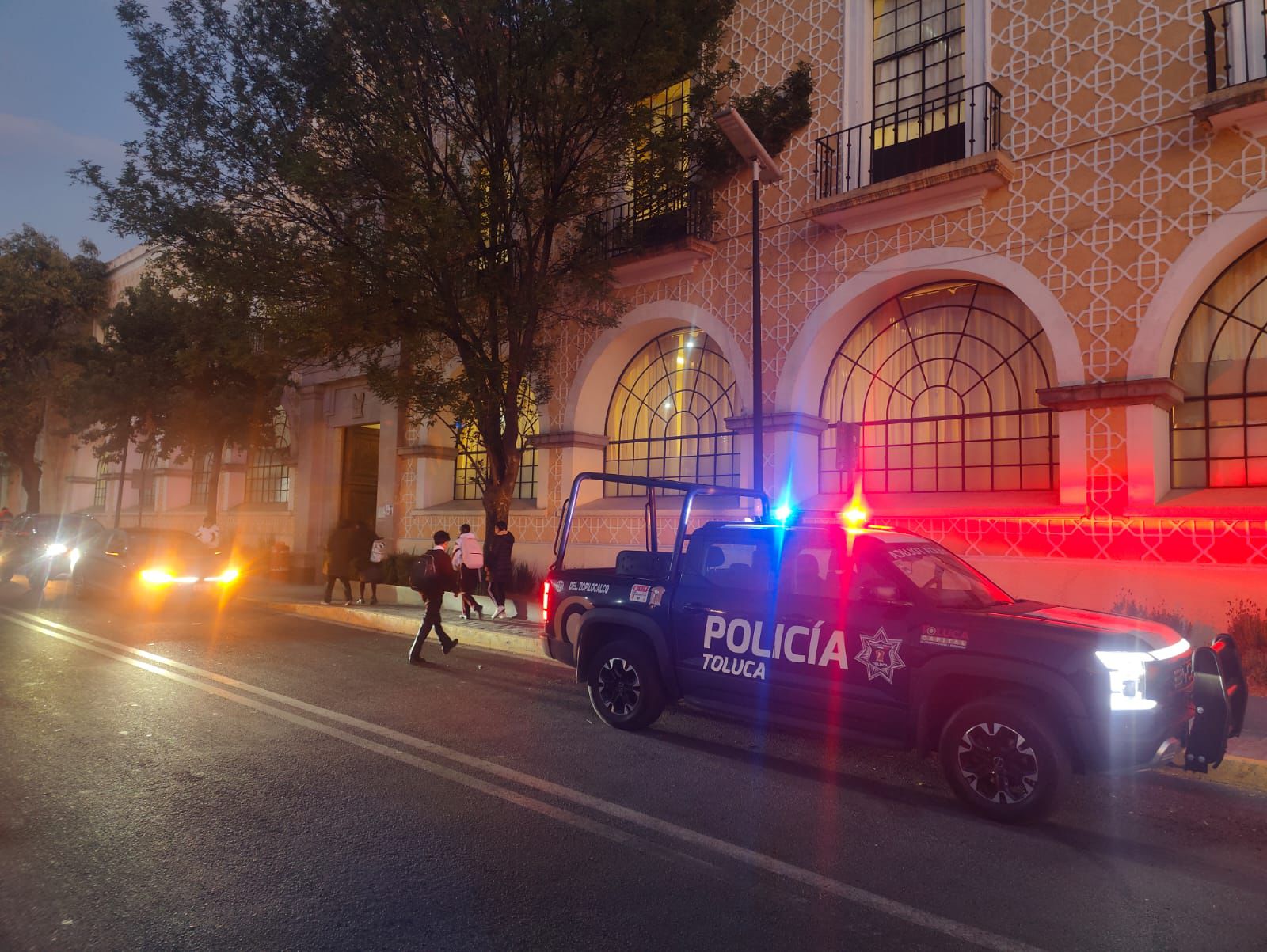 Toluca refuerza seguridad escolar ante riesgos persistentes