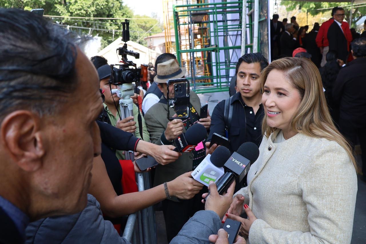 San Mateo Atenco habilita centros para reciclar árboles navideños