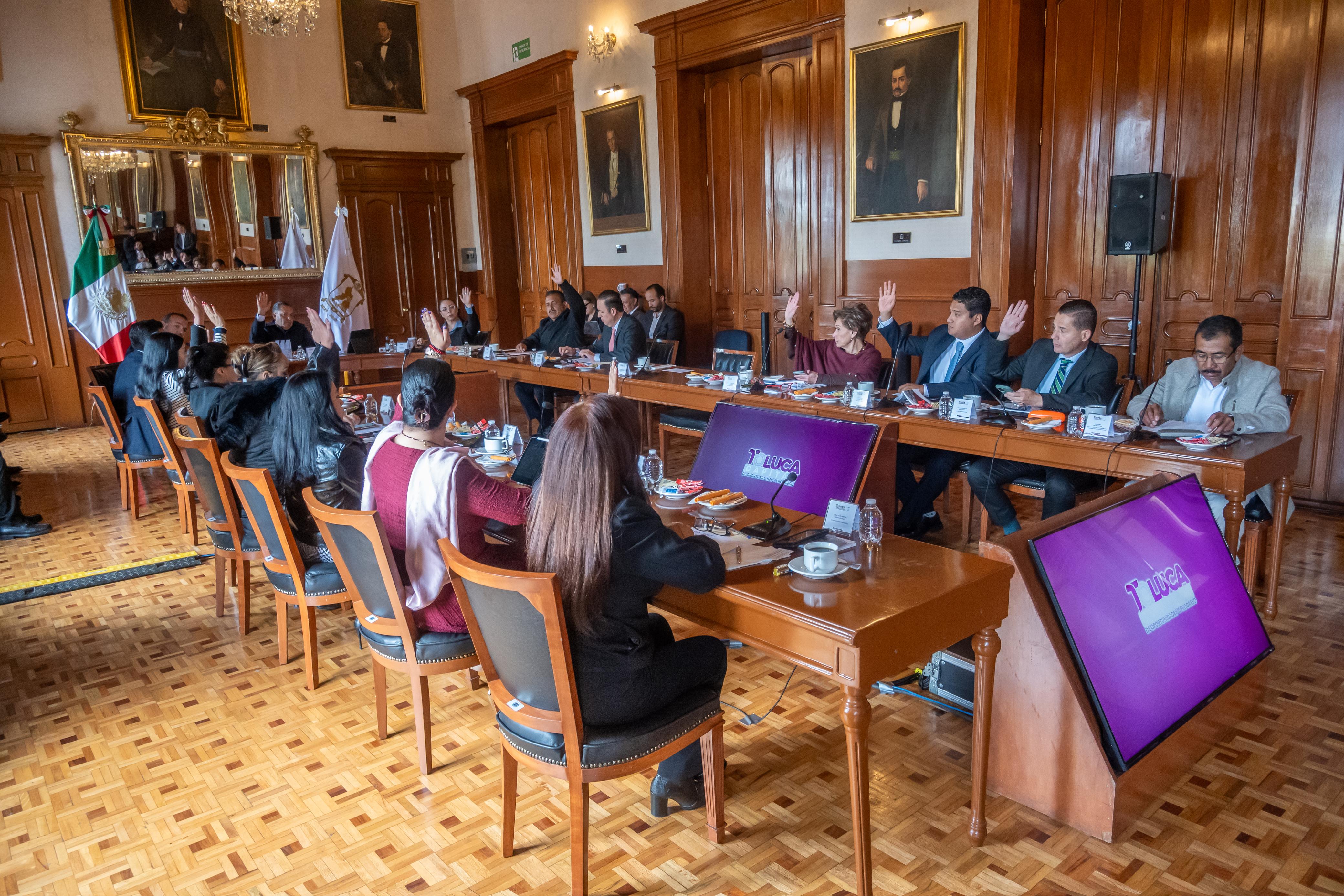 Toluca reconoce a embajadora palestina y cobra predial a Pemex