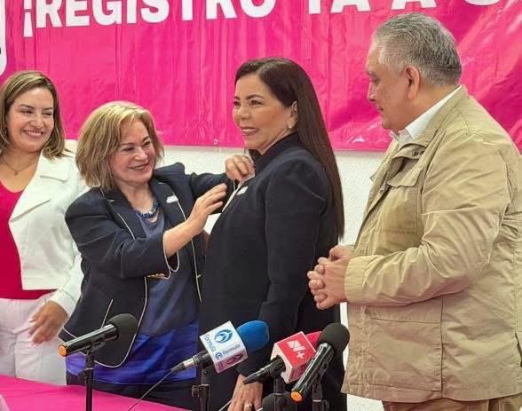 Carolina Monroy deja PRI y se suma a Somos MX