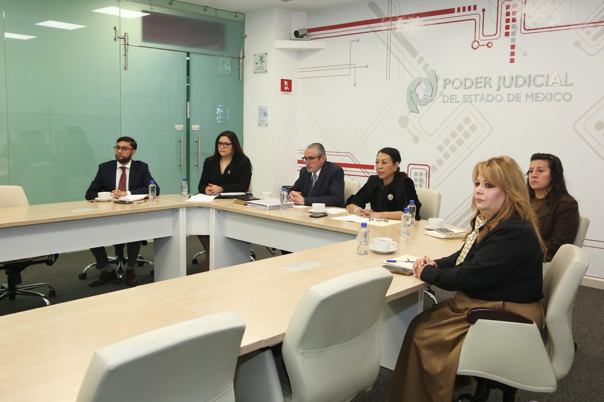 Suspenden a juez mexiquense mientras avanza investigación