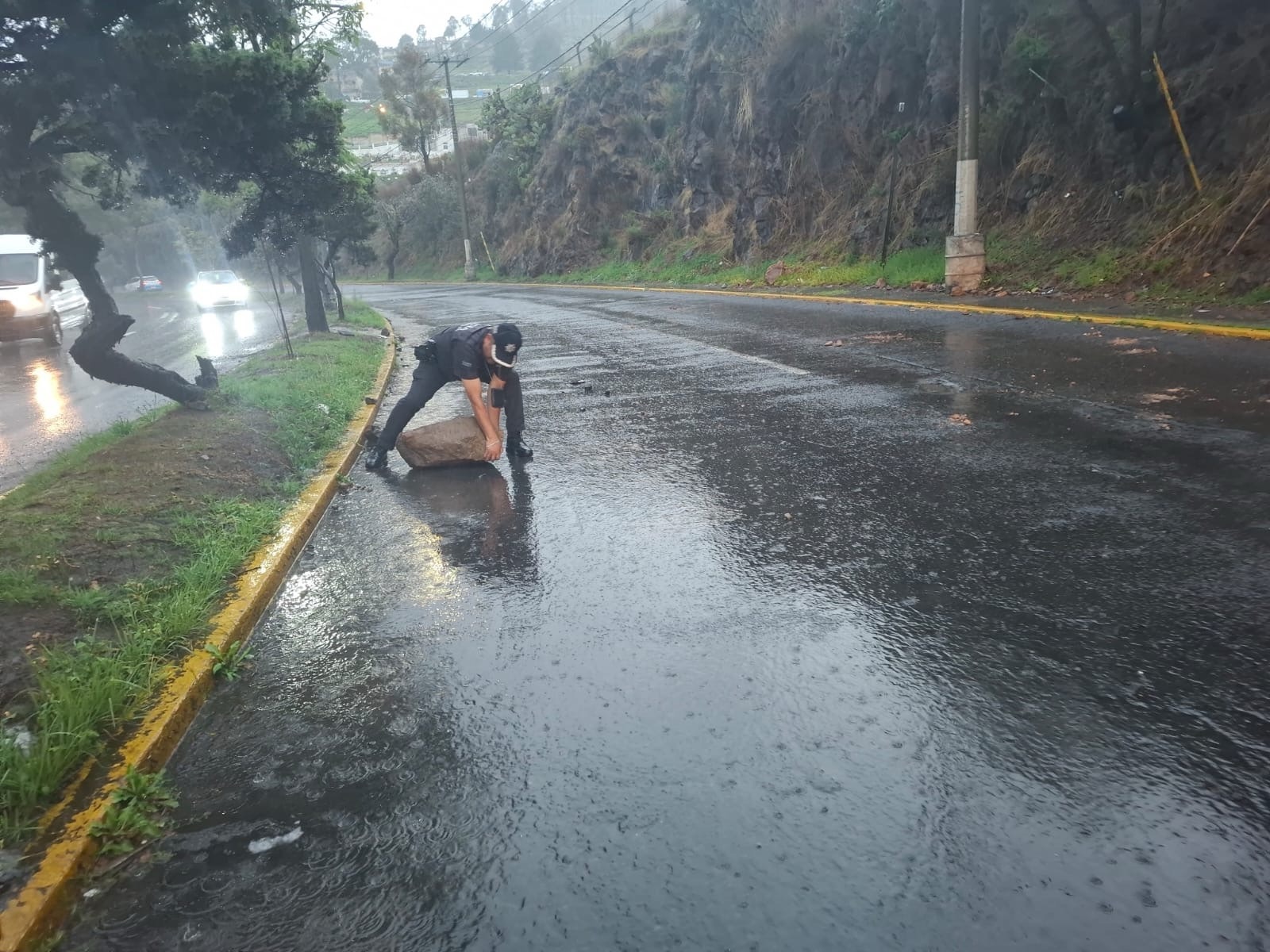 Activa Toluca operativo por inundaciones tras fuerte lluvia